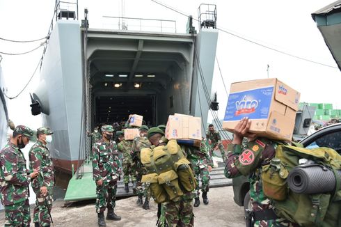Tiga Kapal TNI AD Angkut Bantuan ke Kalsel dan Sulbar, Ini Rinciannya