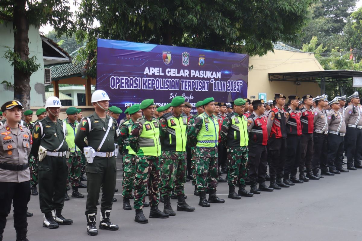 Apel Operasi Lilin Semeru 2025 di Polres Lumajang, Jumat (19/12/2025)