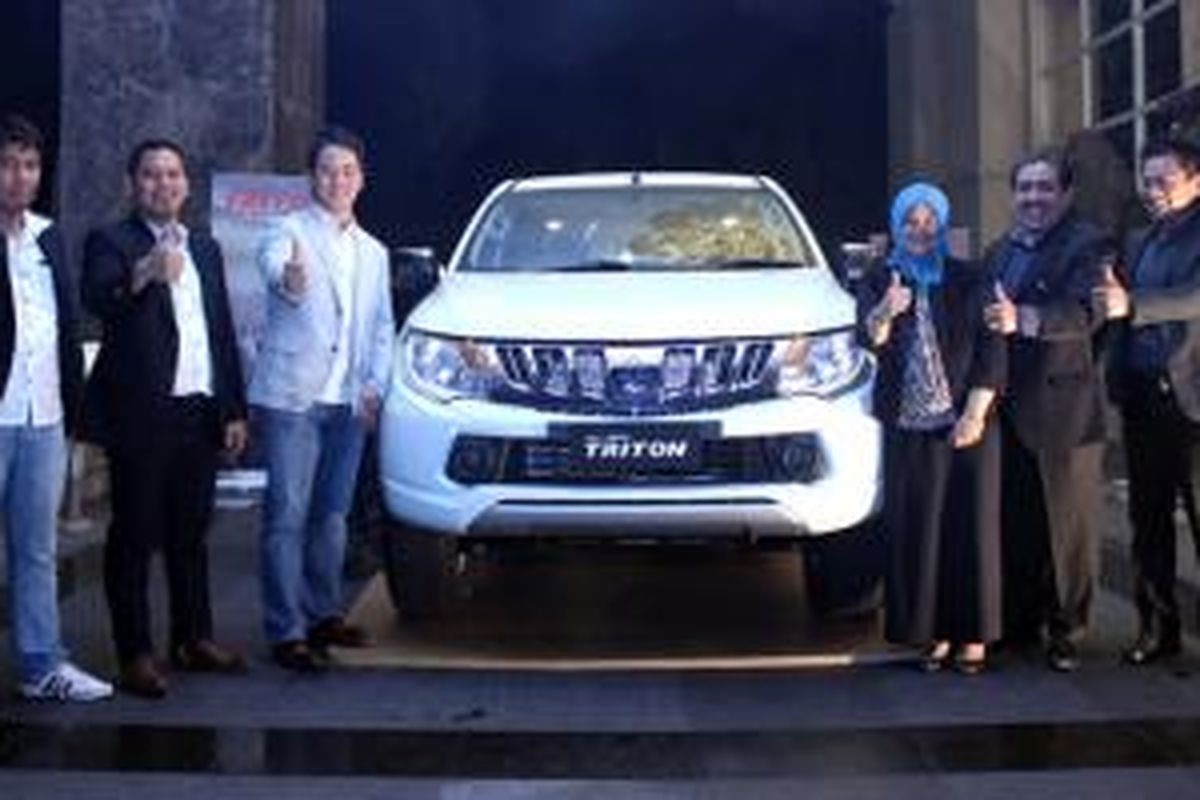 Mitsubishi All-New Triton diluncurkan di Semarang, Jumat (8/9/2015).