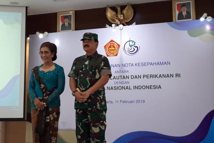 Menteri Kelautan dan Perikanan Susi Pudjiastuti dan Panglima TNI Marsekal Hadi Tjahjanto di Jakarta, Senin (11/2/2019).