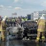 Diduga Korsleting, Mobil Terbakar di Jalan Tol Layang Wiyoto Wiyono
