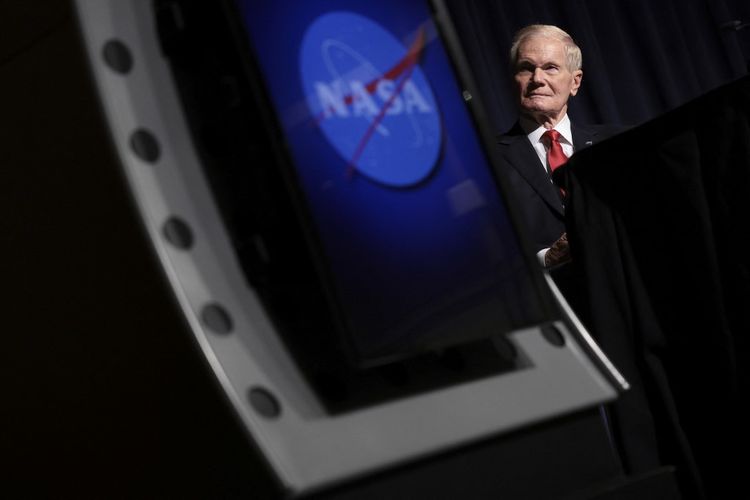 Kepala NASA Bill Nelson menghadiri konferensi pers di kantor pusat NASA pada 14 September 2023 di Washington, DC. NASA mengumumkan bahwa badan antariksa Amerika Serikat tersebut telah menunjuk seorang direktur penelitian baru untuk mempelajari fenomena anomali tak dikenal, yang sebelumnya disebut sebagai UFO. 