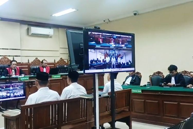 3 Kades di Kediri Divonis 5 dan 7 Tahun Penjara dalam Kasus Jual Beli Jabatan