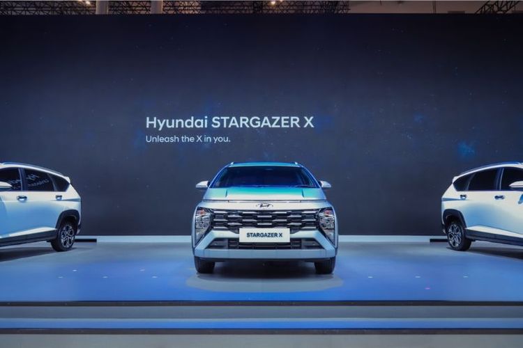 Hyundai STARGAZER X. 