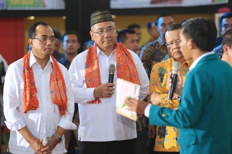 Menteri Desa, Pembangunan Daerah Tertinggal, dan Transmigrasi (Mendes PDTT) Eko Putro Sandjojo mengajak seluruh masyarakat Bengkulu untuk bersama-sama membangun desa agar lebih maju dan berkembang.
