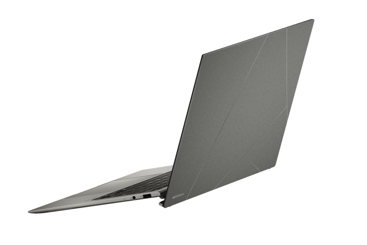 Asus Zenbook S13 OLED.