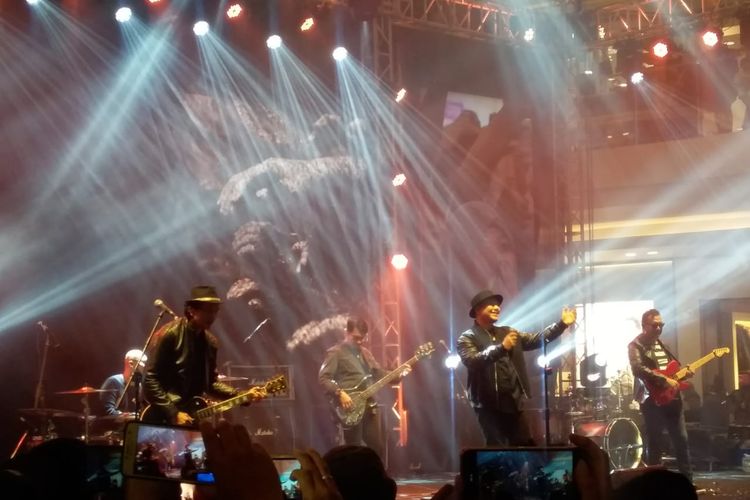 Lirik dan Chord Lagu Beri Aku Arti Padi