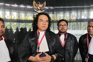 Gugatan UU Hak Cipta Antara Penyanyi Top Vs Pencipta Lagu, dan Ketakutan Para 'Pengamen'