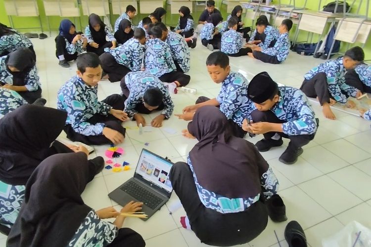 Kisah Rosa dan Deisyta, Perjuangan Panjang Bangun Jembatan Masa Depan Lewat Sekolah Rakyat (Bagian 1)