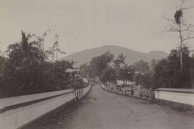 Jembatan di Ungaran, Semarang pada tahun 1915