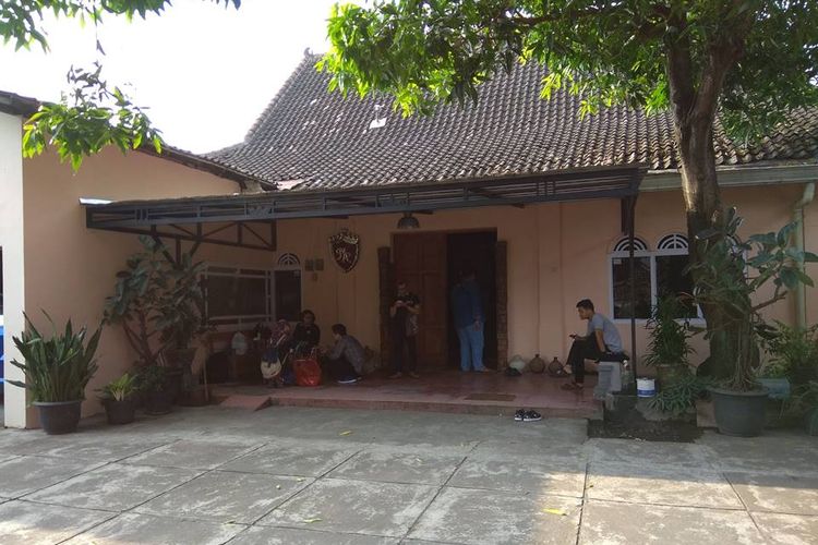 Bekas rumah Pangeran Sambernyawa atau Mangkunegara I di Kampung Kauman Mangkunegaran, Surakarta. Rumah ini kini didiami oleh keluarga Mintorogo.