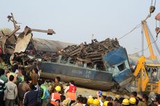 Kehacuran di Kecelakaan Kereta Api di India