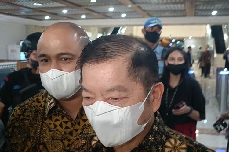 Menteri Perancangan Pembangunan Nasional/ Kepala Bappenas Suharso Monoarfa ditemui di Kompleks Parlemen Senayan, Jakarta, Senin (12/9/2022). Ia irit bicara ditanya pergantian kepemimpinan di tubuh Partai Persatuan Pembangunan (PPP). 