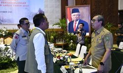 Hadiri Rakor di Kementerian LHK, Gubernur Syamsuar Paparkan Upaya Proaktif Riau Antisipasi Karhutla