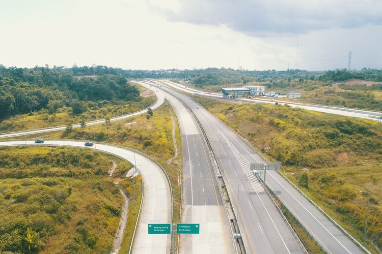 Jalan Tol Balikpapan-Samarinda.