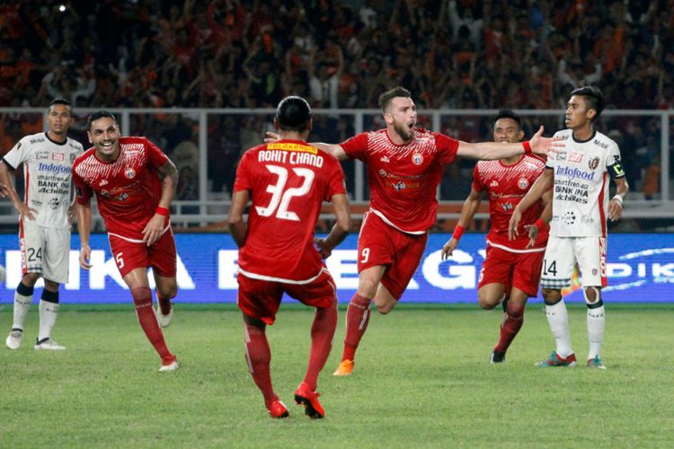 Marko Simic merayakan gol Persija Jakarta ke gawang Bali United pada final Piala Presiden 2018 di Stadion Utama Gelora Bung Karno, Sabtu (17/2/2018).