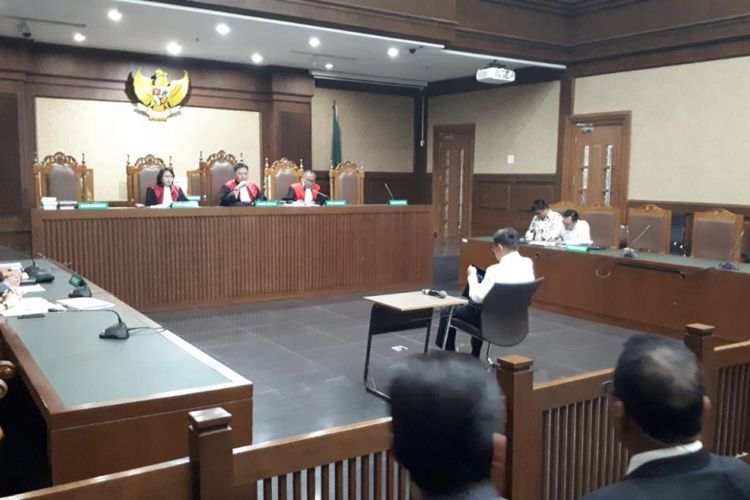 Wakil Presiden Jusuf Kalla bersaksi dalam sidang pengajuan PK yang dimohonkan Suryadhrma Ali di Pengadilan Tipikor Jakarta, Rabu (11/7/2018).