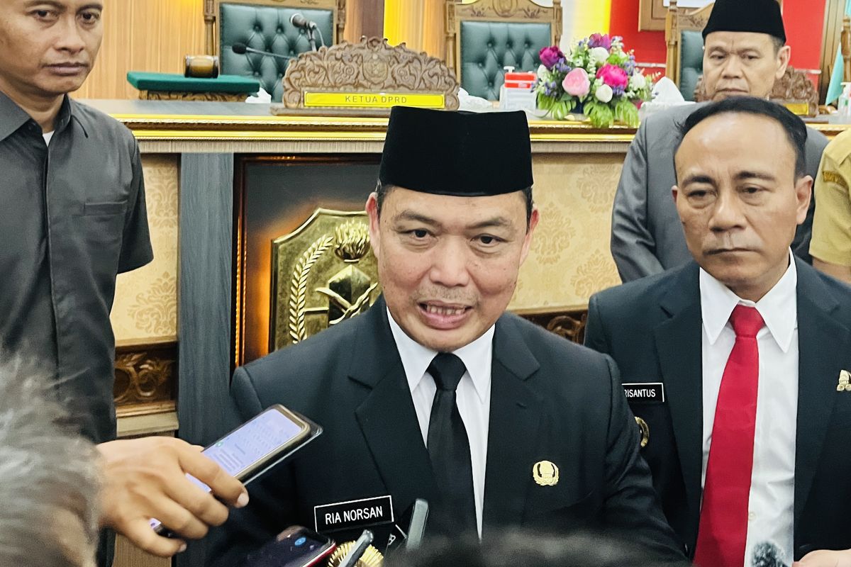 Gubernur Kalbar Ria Norsan
