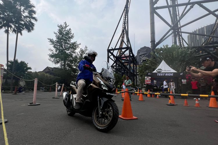 Honda ADV160 di Trans Studio Mall Bandung, Jawa Barat