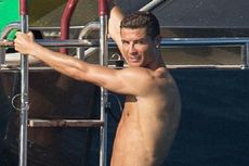 Cristiano Ronaldo Nikmati Masa Liburan di Ibiza