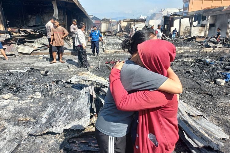 Isak Tangis Pedagang Pasar Dwikora Siantar, Modal Ratusan Juta Hangus Dilalap Api