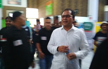 Mantan Wali Kota Makassar Mohammad Ramdhan Pomanto usai memberi kesaksian di PTUN Makassar, Selasa (14/1/2020).