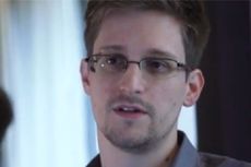 Snowden Kicaukan Kode Aneh di Twitter