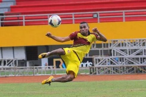 Cedera Hamstring, Tibo Absen Bela PSM Lawan PS TNI