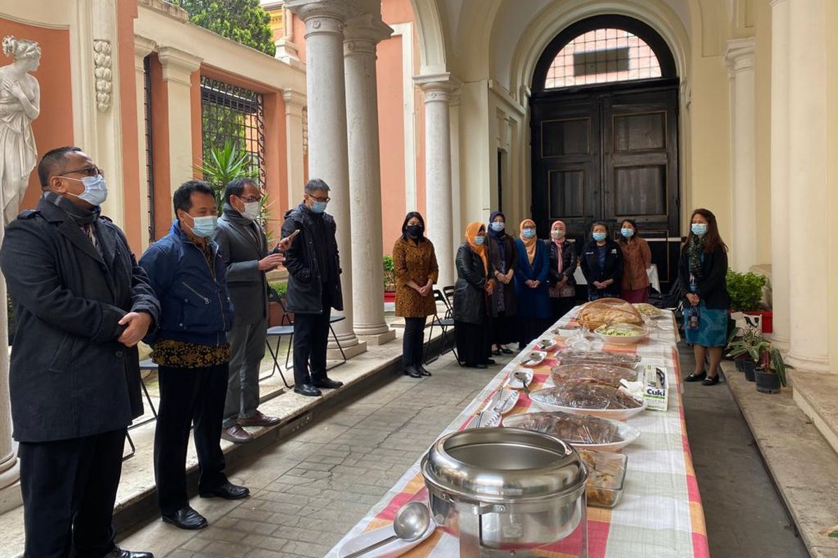 The Munggahan activity with the Indonesian embassy in Rome welcome the beginning of Ramadan 2021.