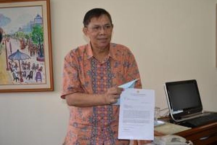 Ketua MWA UGM, Prof Sofian Effendi, Jumat (31/10/2014), mengatakan bahwa MWA UGM akan segera mengumpulkan 25 anggotanya untuk melakukan rapat pemilihan dan penetapan rektor pengganti untuk melanjutkan periode kepemimpinan sebelumnya yang berakhir hingga 2017. 