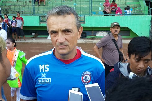 Milomir Seslija Akui Dua Pemain Asing Arema Belum Tampil Maksimal