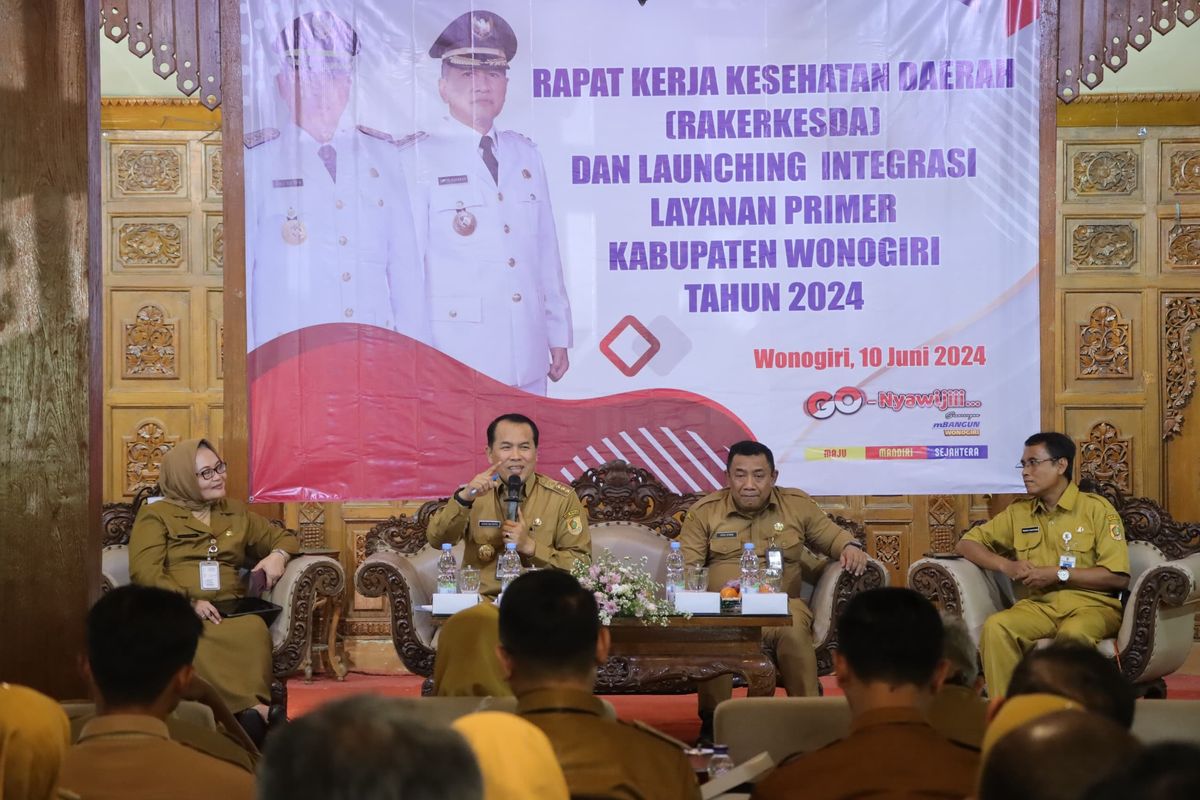 Bupati Wonogiri Joko Sutopo atauJekek meluncurkan program Integrasi Layanan Primer (ILP) di Gedung Saraswati Wonogiri, Jawa Tengah, Senin (10/6/2024). Kehadiran progam itu diharapkan dapat mengoptimalkan peran posyandu dan puskesmas pembantu atau pustu. 