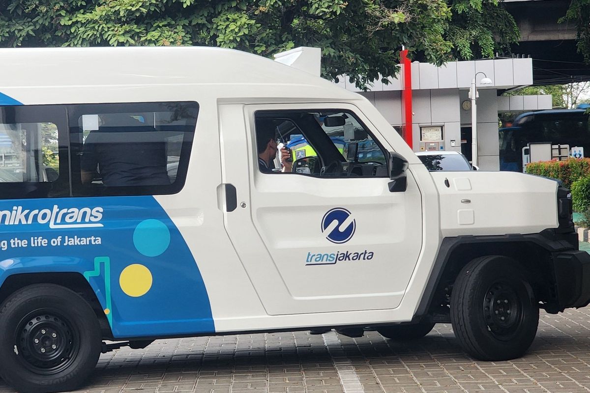 Toyota Hilux Rangga jadi angkot Jaklingko