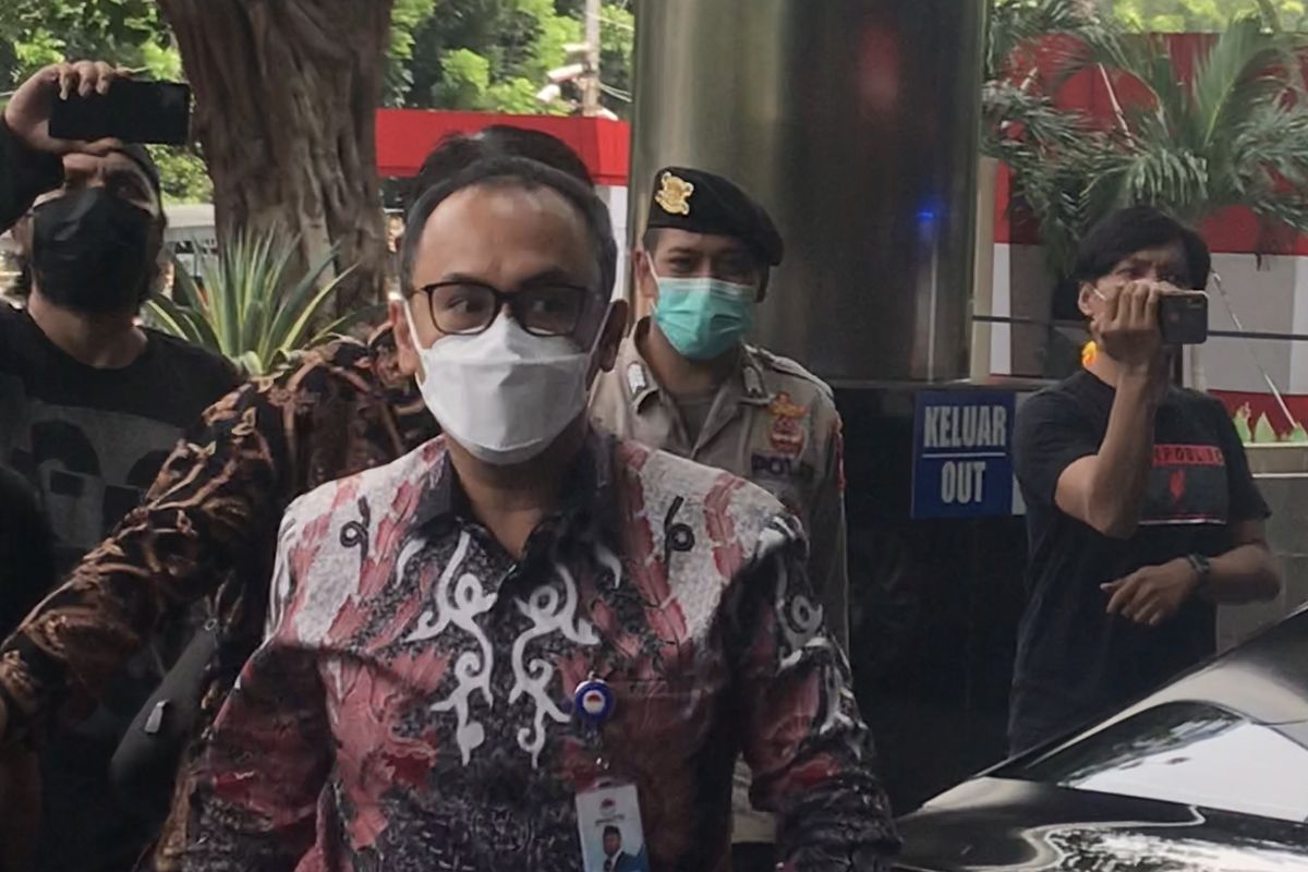 Kepala Pusat Pelaporan dan Analisis Transaksi Keuangan (PPATK) Ivan Yustiavandana di Gedung Merah Putih, Komisi Pemberantasan Korupsi (KPK) Jakarta, Rabu (17/11/2021).