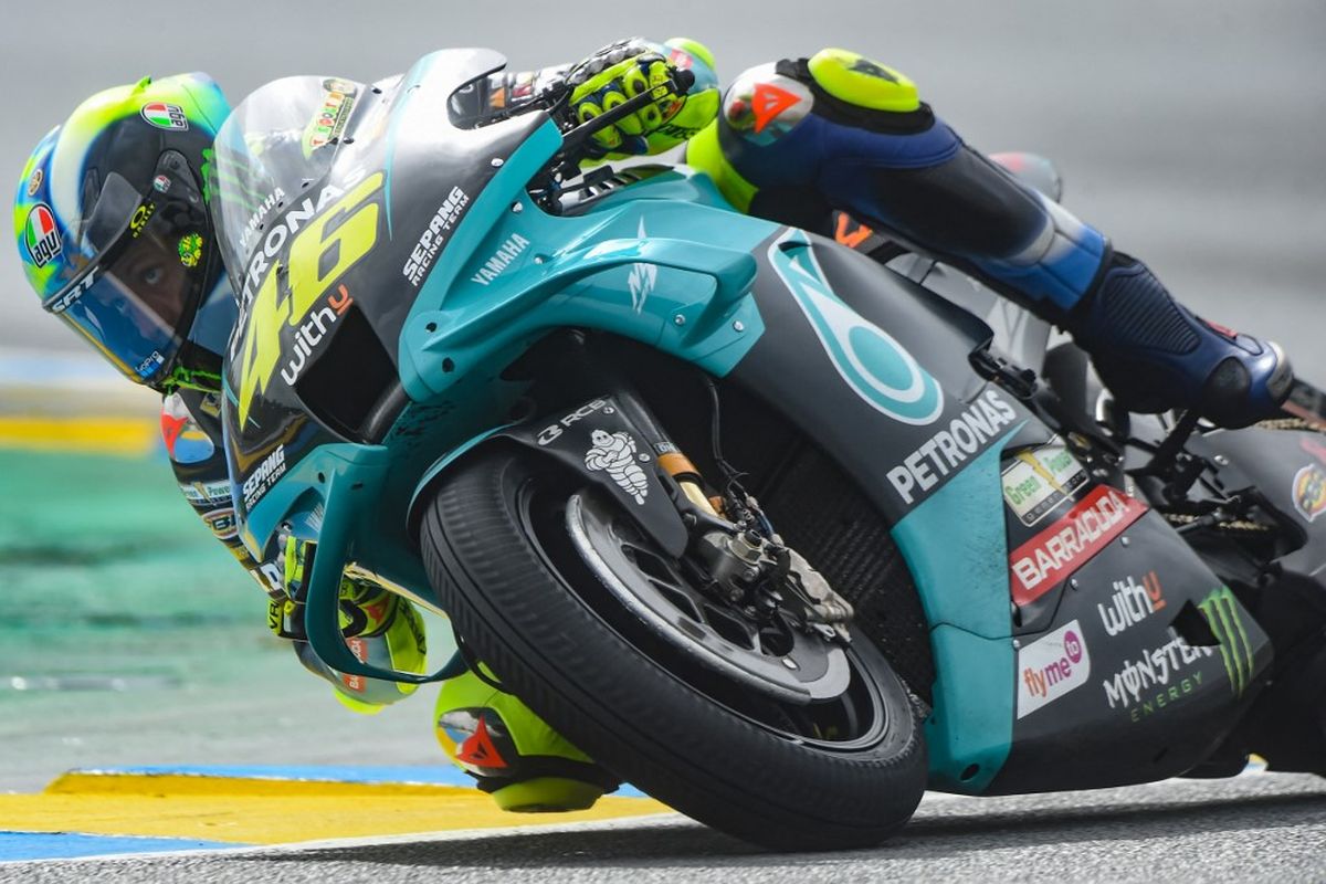 Petronas Yamaha SRT's Italian rider Valentino Rossi rides during the third free practice session of the French Moto GP Grand Prix in Le Mans, northwestern France, on May 15, 2021. (Photo by JEAN-FRANCOIS MONIER / AFP)