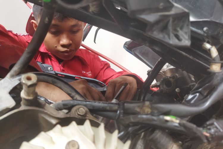Dari Bengkel SMKN 2 Medan, Trifosa Merawat Mimpi Bekerja di Jepang