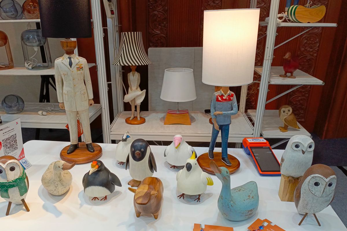 Produk Figur Lampu Runa (2) pada pameran Brilianpreneur 2023 di JCC, Jakarta pada Kamis (7/12/2023)