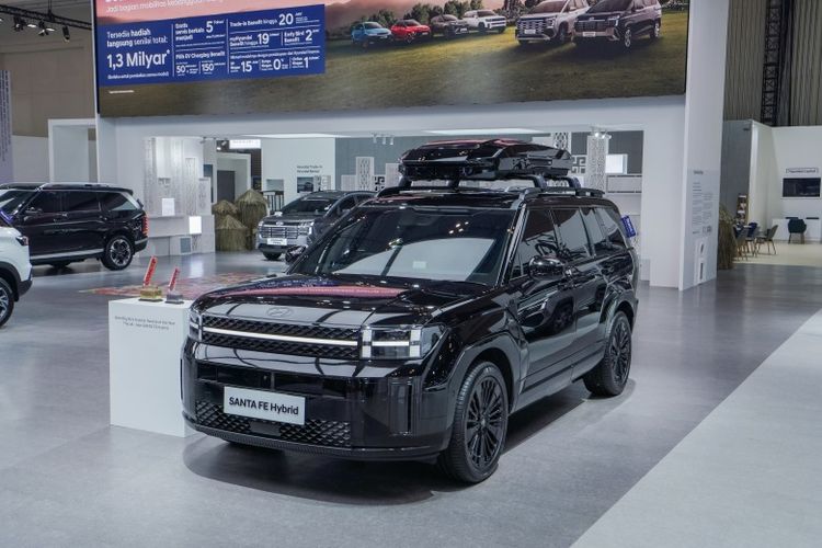 All-new SANTA FE hadir sebagai ?The Family Voyager?, dengan kapasitas bagasi yang impresif. 