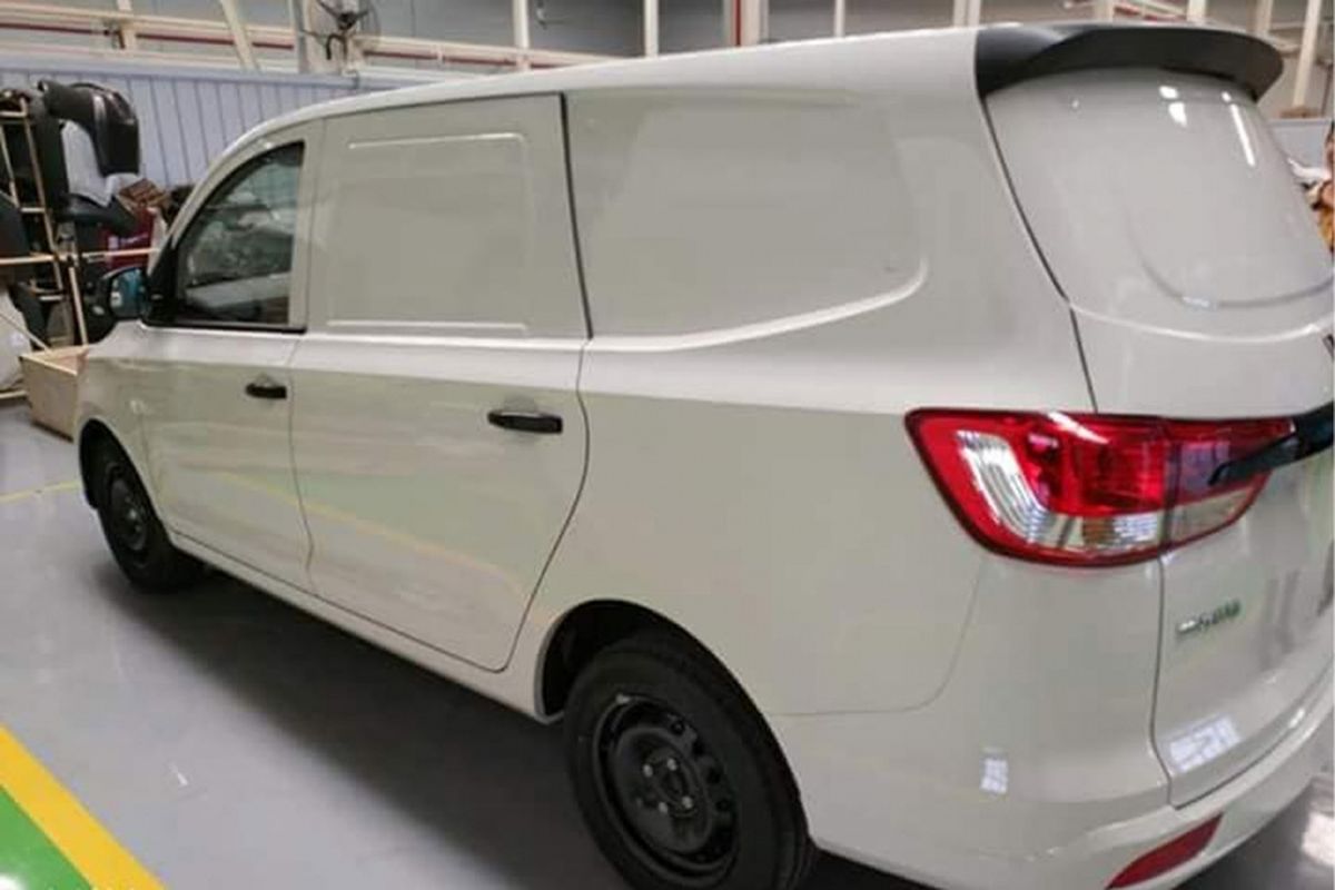 Penampakan Wuling blind van di media sosial