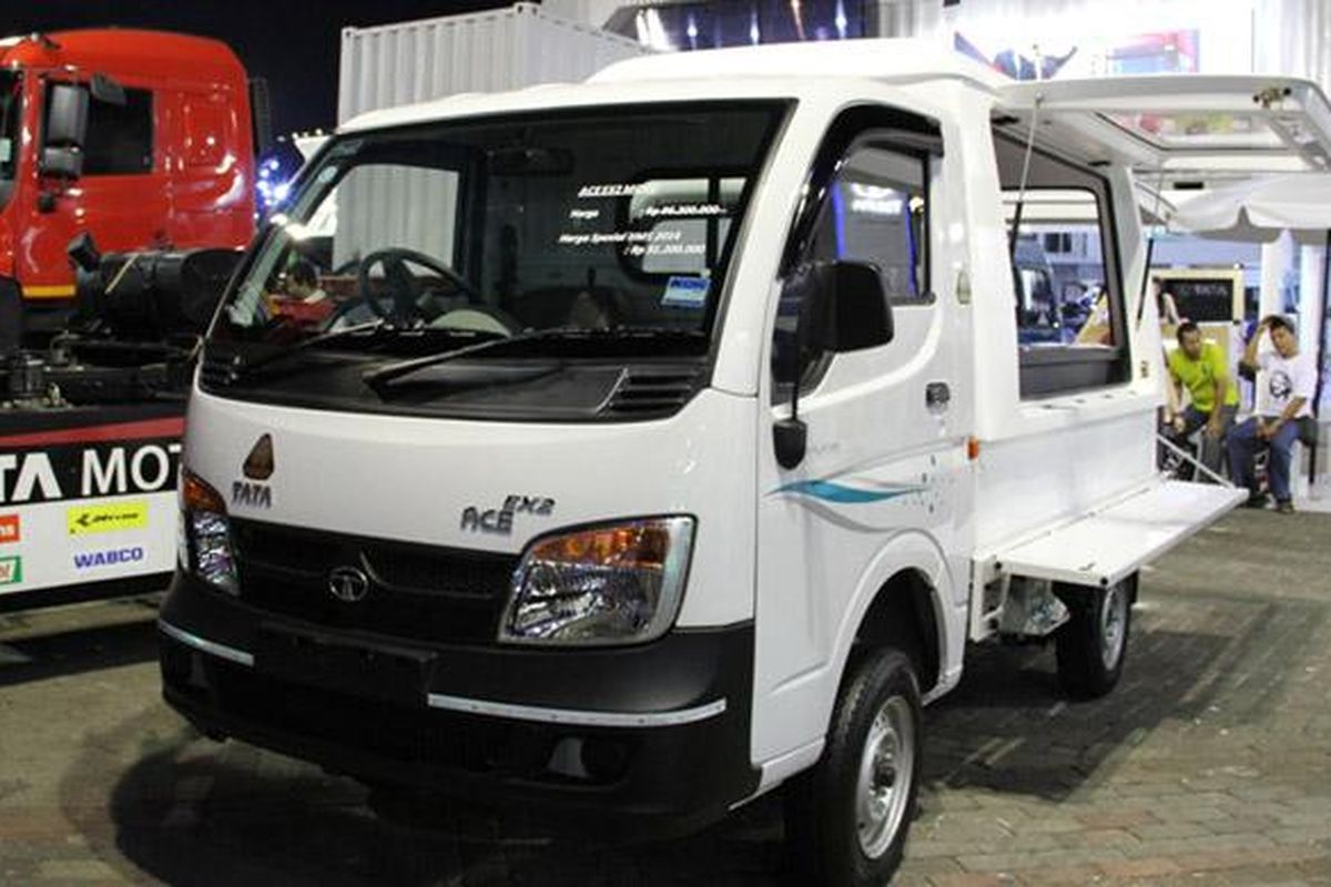 Tata Ace EX2 dengan harga murah menjadi andalan TMDI untuk pengusaha kecil menengah.