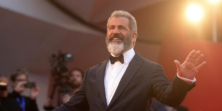 Sutradara Mel Gibson menghadiri pemutaran perdana film terbarunya, Hacksaw Ridge, di Festival Film Venice 2016 di Venice Lido, Italia, Minggu (4/9/2016).