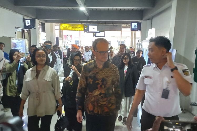 Dubes Inggris hingga Putri Keraton Yogyakarta Bahas Kerja Sama Transportasi Rendah Karbon