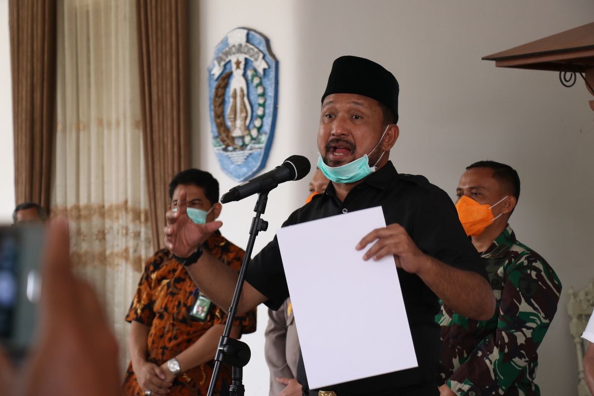 Bupati Ponorogo, Ipong Muchlissoni