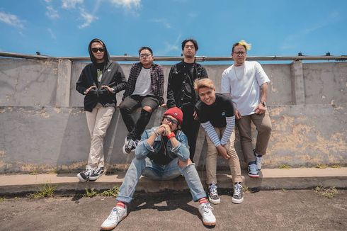 Rocket Rockers dan Stand Here Alone Menyentil Fenomena Senior-Junior dalam Single Kolaborasinya
