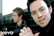 Lirik dan Chord Lagu To the Moon & Back - Savage Garden