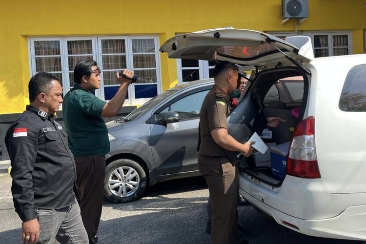 Jaksa Geledah Kantor PUPR Pamekasan Terkait Dugaan Korupsi Proyek Jalan Rp 3,7 Miliar