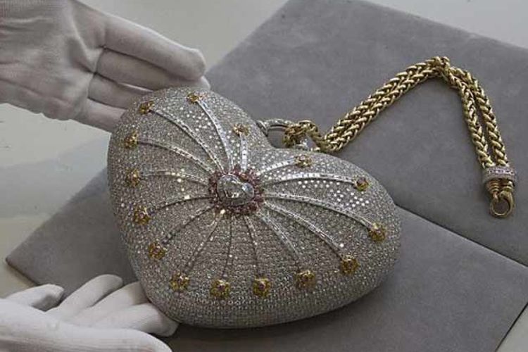 Mouawad 1001 Nights Diamond Purse