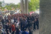 Sorak-sorai Ormas Pemuda Pancasila Iringi Pelantikan Empat Anggota DPRD Kota Bogor dari Nasdem