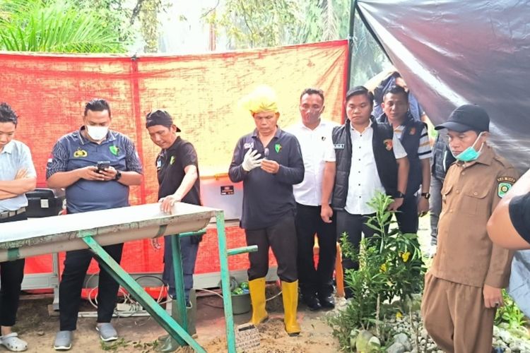Ibu Tiri Aniaya Anak hingga Tewas di Siak, Polisi Ekshumasi dan Otopsi Jenazah Korban