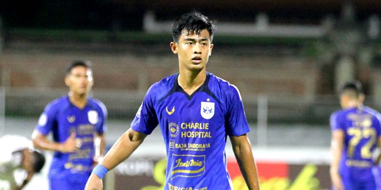 Pemain PSIS Semarang, Pratama Arhan, direkrut oleh klub Jepang, Tokyo Verdy. Arhan masih membela PSIS pada laga pekan ke-27 Liga 1 kontra Borneo FC di Stadion Kapten I Wayan Dipta, Bali, Kamis (24/2/2022) malam WIB.